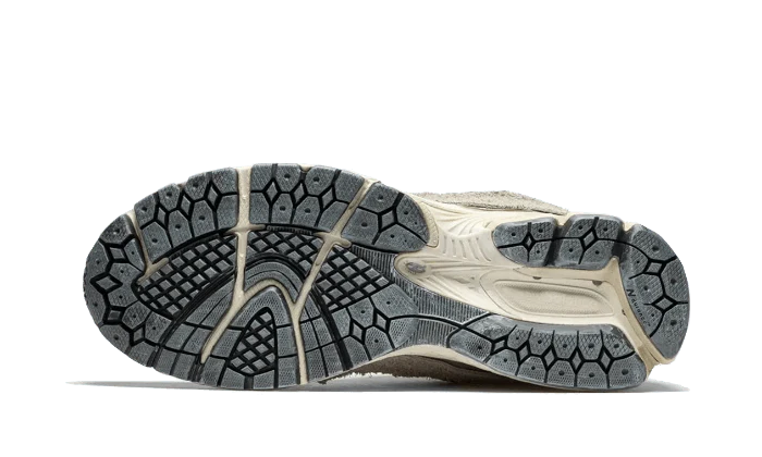 New Balance 2002R Protection Pack Rain Cloud | OVERCEZ