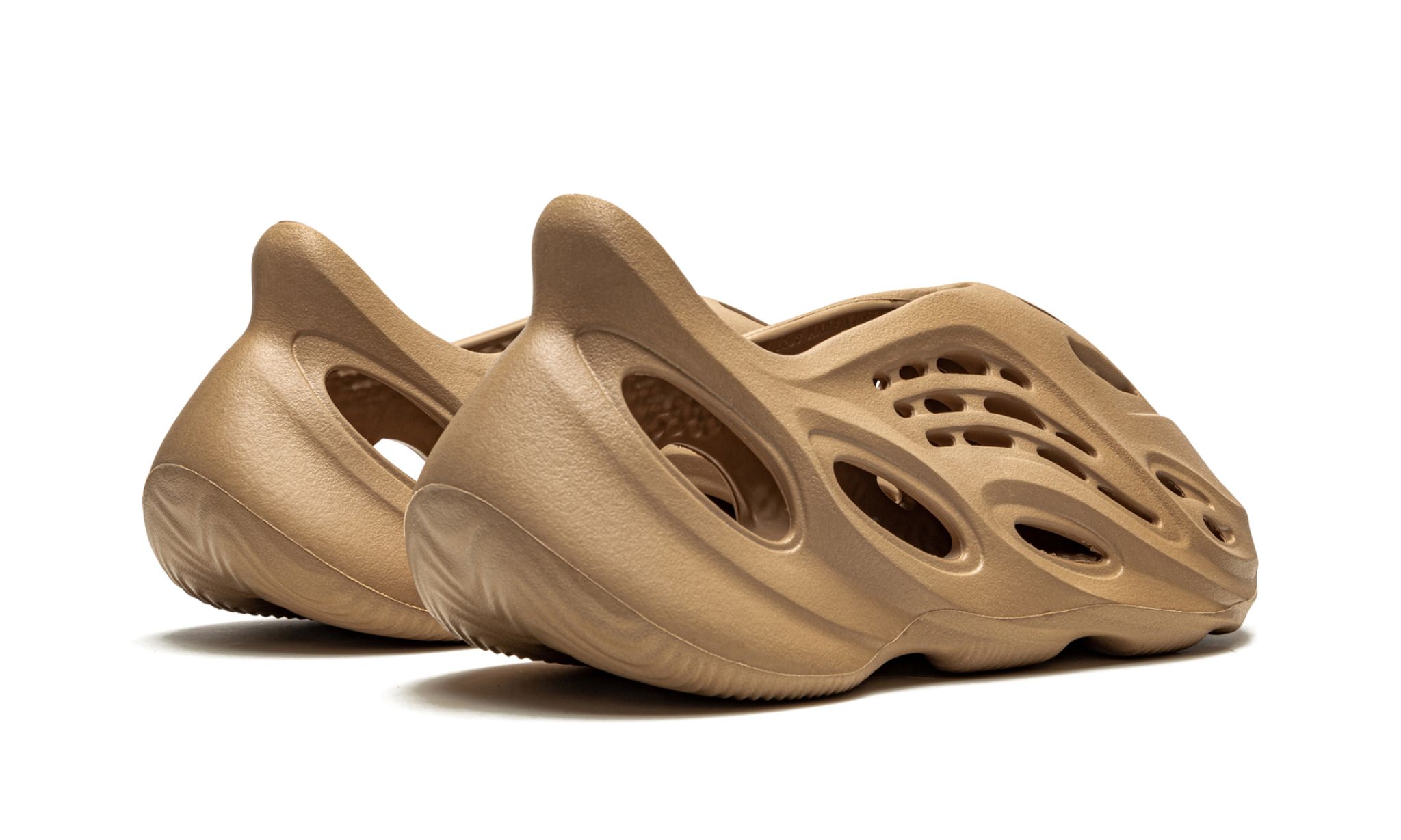 Yeezy Foam RNNR Ochre | OVERCEZ