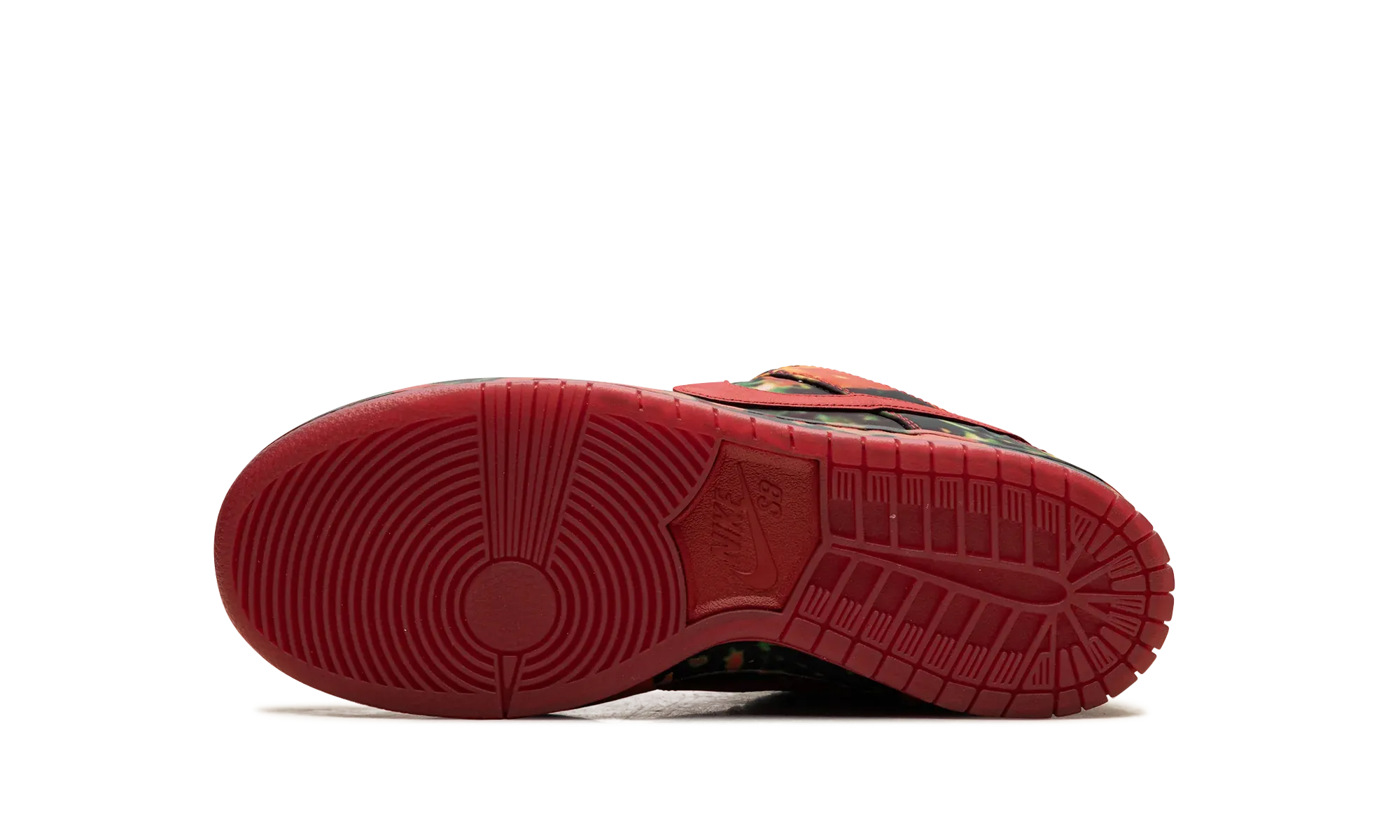 Nike SB Dunk Low The Wizard of Oz Poppy Field | OVERCEZ