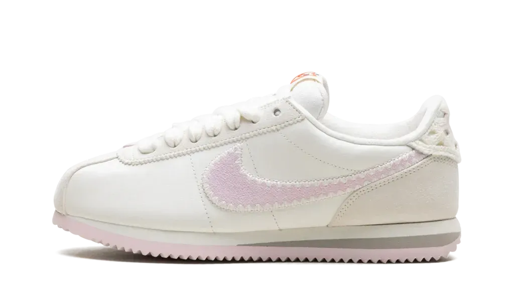Nike Cortez Valentine's Day (2025) (W)