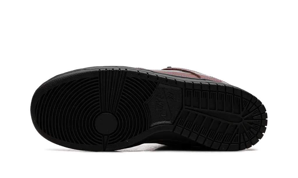 Nike SB Dunk Low Limosine Skateboards | OVERCEZ